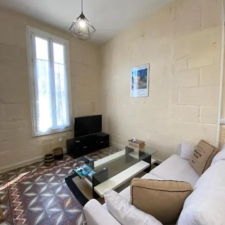 Le 23 - 2eme Etage Apartment *